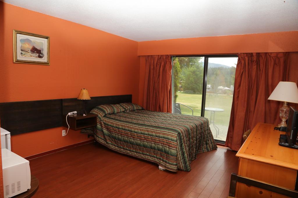 Timberlodge Rv & Campground Port Alberni Eksteriør billede